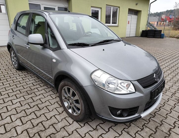 Suzuki SX4 6