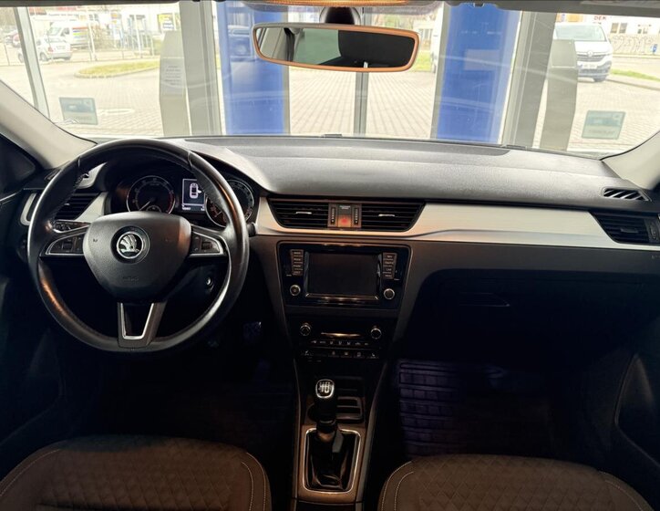 Škoda Rapid Hatchback 999,0 81 kw