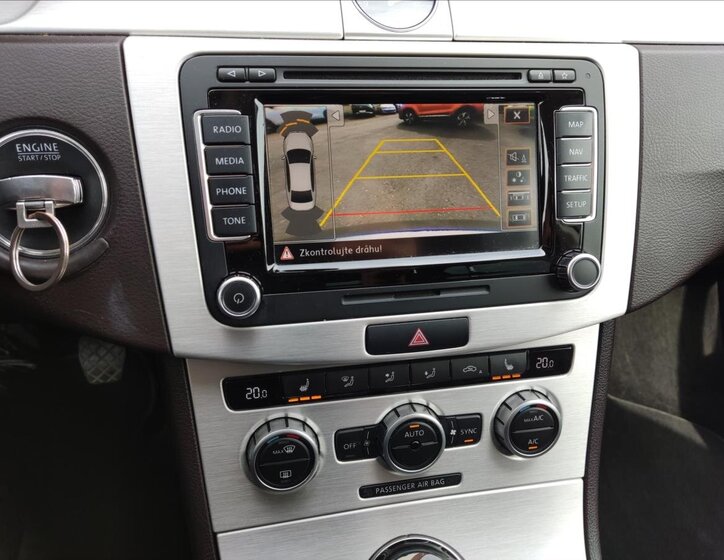 Volkswagen Passat Sedan / Limuzína 2,0 l 130 kw