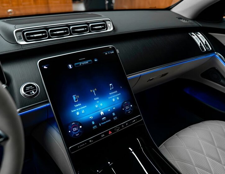 Mercedes-Benz Třídy S Sedan 4,0 l 370 kw