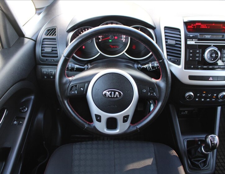 KIA Venga Hatchback 1,4 l 66 kw