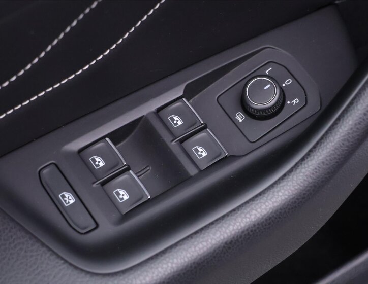 Volkswagen Passat Kombi 2,0 l 140 kw