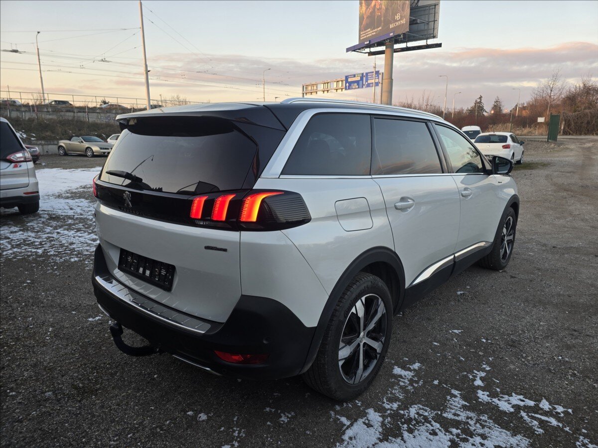 Peugeot 5008 SUV / Terénní 1,6 l 88 kw