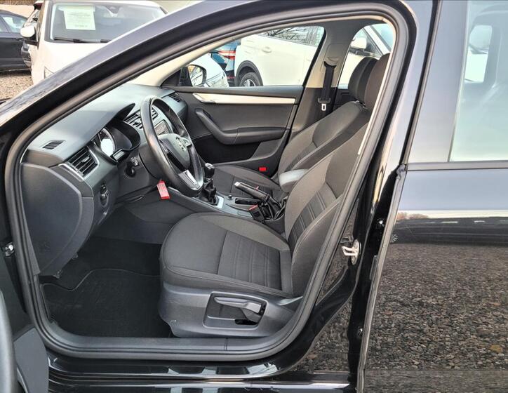 Škoda Octavia 9