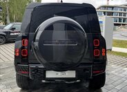 Land Rover Defender 5