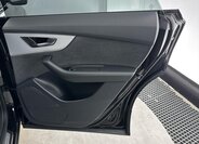 Audi Q8 SUV / Terénní 3,0 l 210 kw