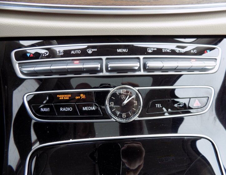 Mercedes-Benz Třídy E Sedan 2,0 l 143 kw