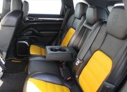 Porsche Cayenne SUV 4,8 l 397 kw