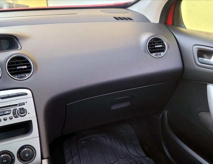 Peugeot 308 Kombi 1,6 l 88 kw