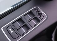 Jaguar F-Pace 15