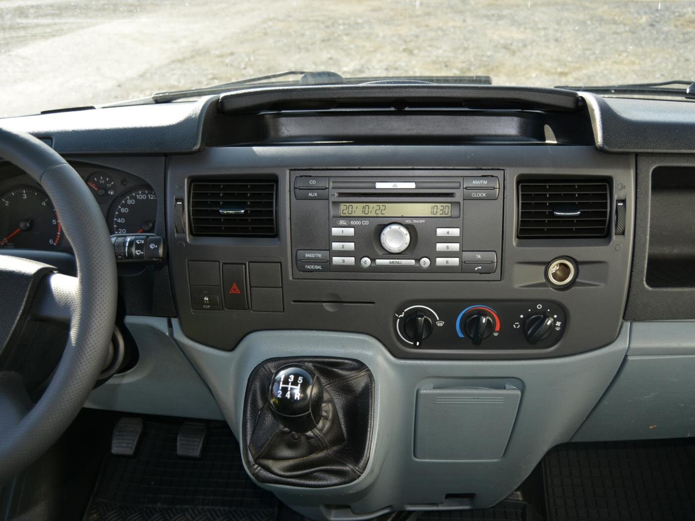 Ford Transit Valník 2,2 l 63 kw