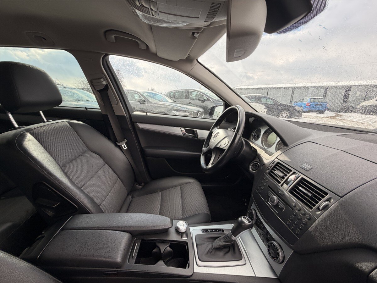 Mercedes-Benz Třídy C Kombi 2,1 l 125 kw