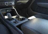 Volvo XC40 SUV / Terénní 1,5 l 95 kw