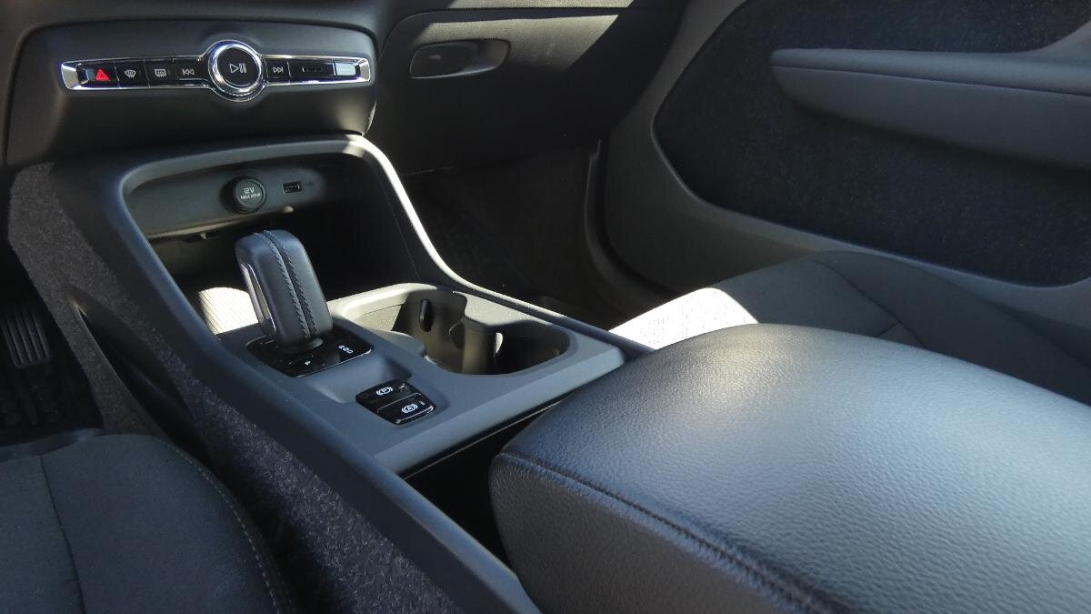 Volvo XC40 SUV / Terénní 1,5 l 95 kw