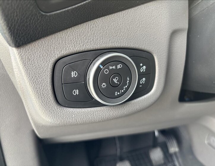 Ford Transit Connect Skříň 1,5 l 74 kw