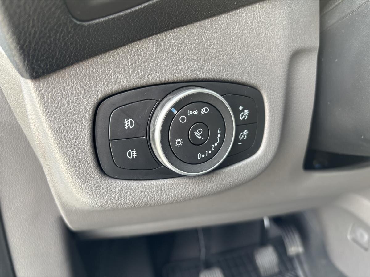 Ford Transit Connect Skříň 1,5 l 74 kw