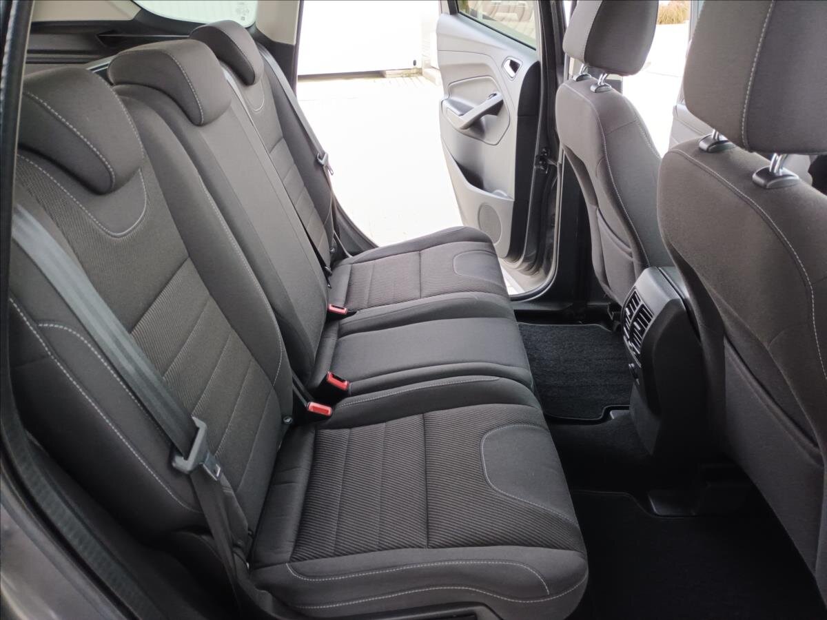 Ford Kuga SUV 1,6 l 110 kw