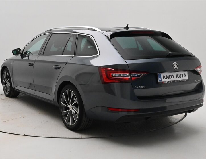 Škoda Superb Kombi 2,0 l 110 kw
