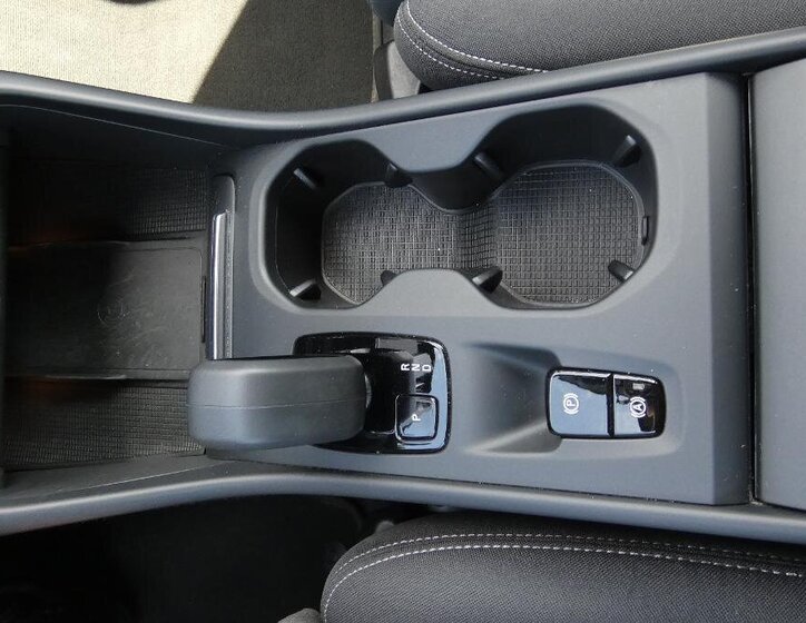 Volvo XC40 SUV / Terénní 1,5 l 95 kw