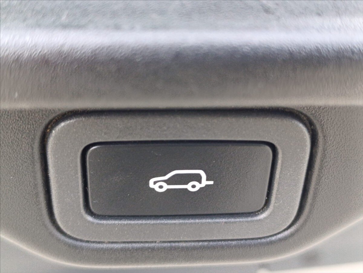 Land Rover Range Rover SUV / Terénní 5,0 l 386 kw