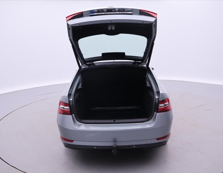 Škoda Superb Liftback 2,0 l 140 kw
