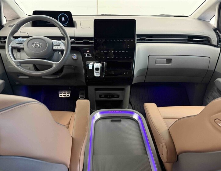 Hyundai Staria MPV 2,2 l 130 kw