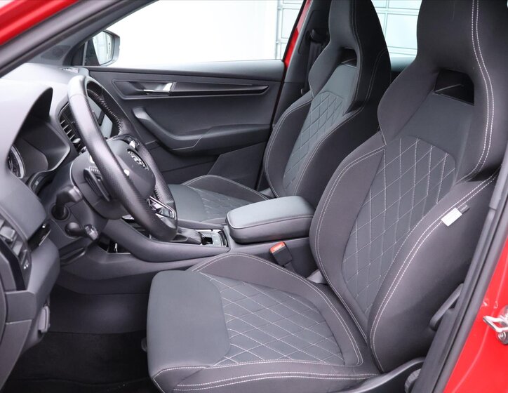 Škoda Karoq SUV 1,5 l 110 kw