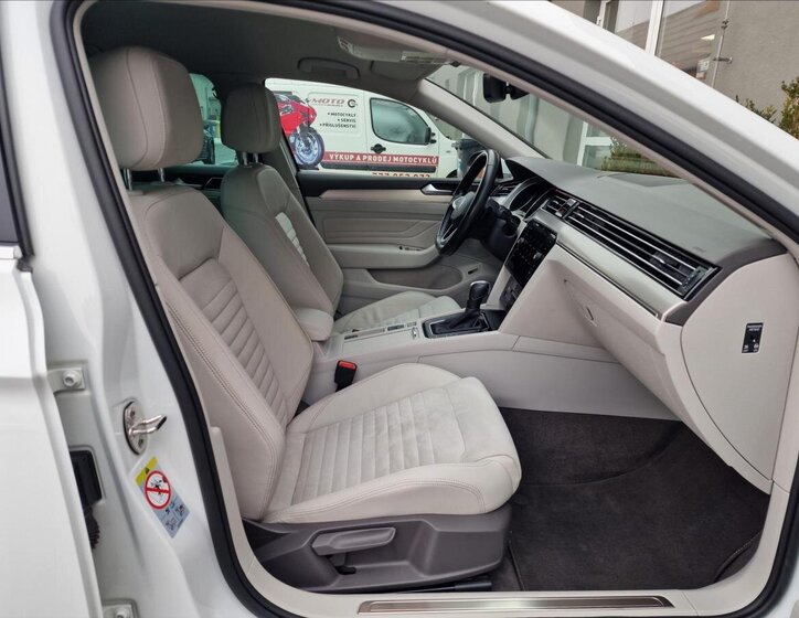 Volkswagen Passat Kombi 2,0 l 110 kw