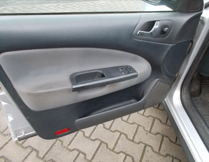 Škoda Octavia Sedan / Limuzína 1,9 l 74 kw