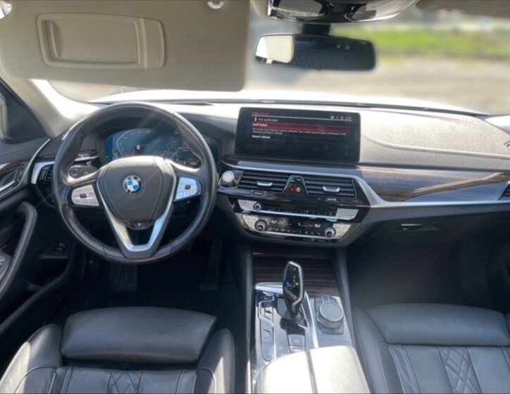BMW Řada 5 Sedan / Limuzína 3,0 l 210 kw