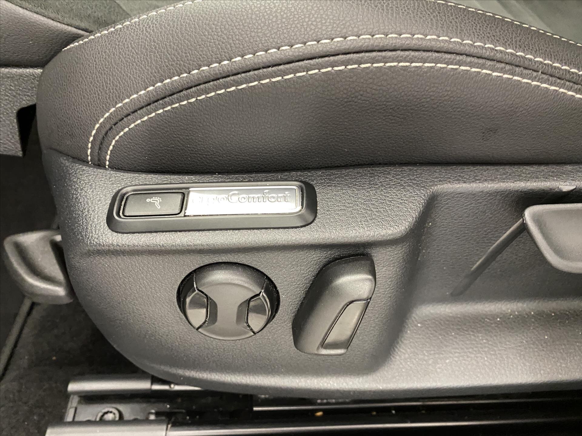 Volkswagen Passat Kombi 2,0 l 147 kw