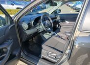 Toyota Yaris Cross 10