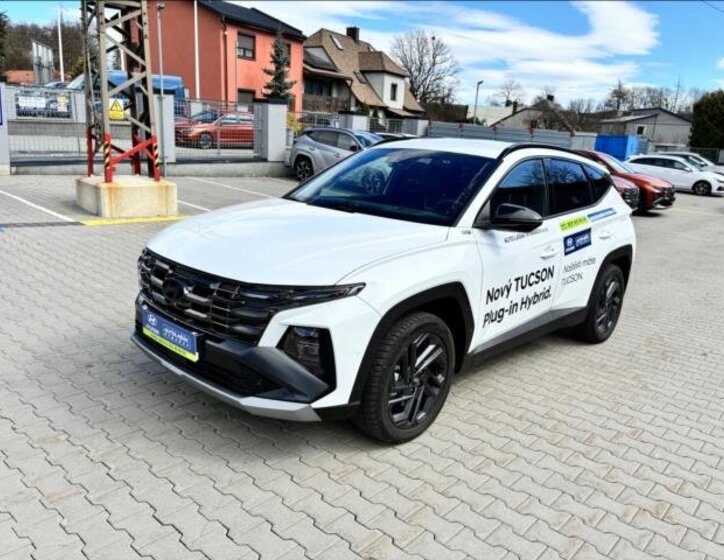 Hyundai Tucson SUV / Terénní 1,6 l 186 kw