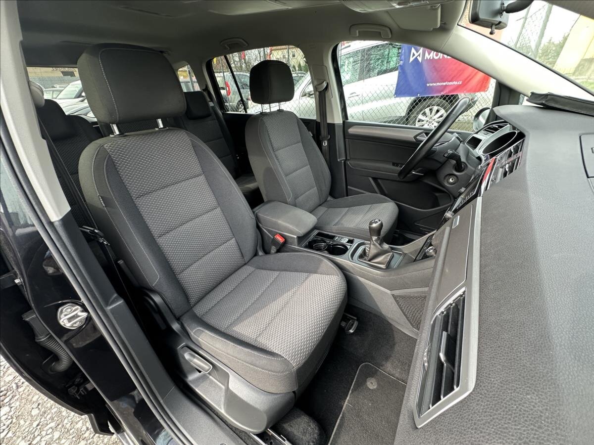 Volkswagen Touran MPV 1,2 l 81 kw