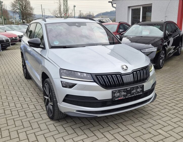 Škoda Karoq SUV / Terénní 1,5 l 110 kw