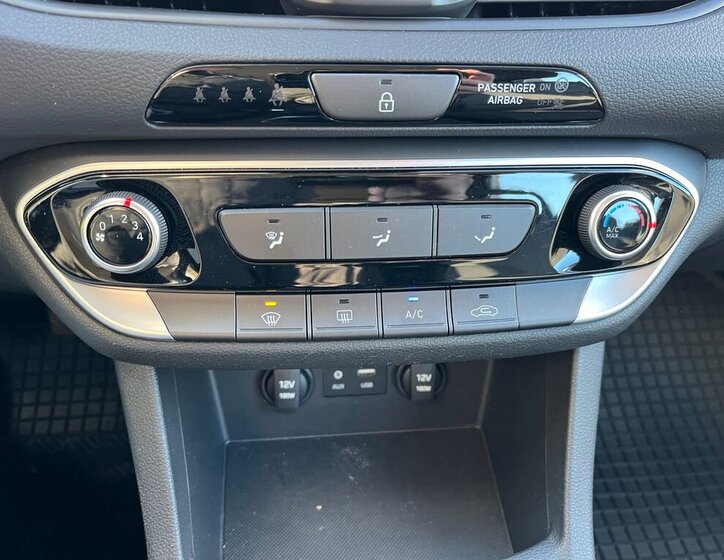 Hyundai i30 Hatchback 998,0 88 kw