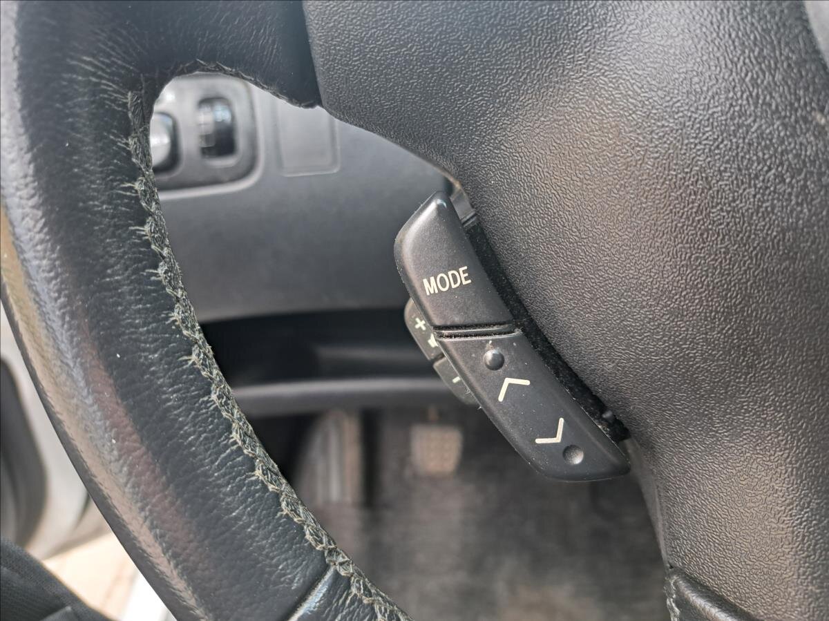 Toyota Yaris Hatchback 1,4 l 55 kw