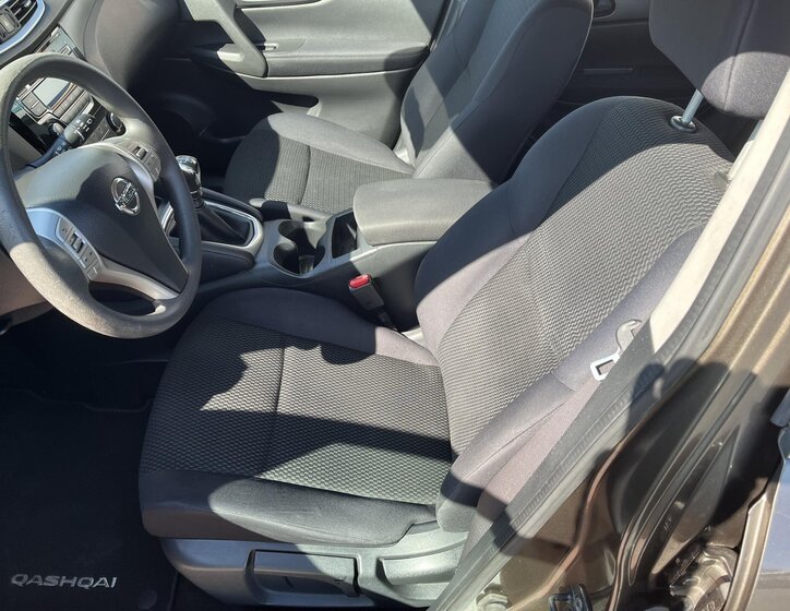 Nissan Qashqai SUV / Terénní 1,2 l 85 kw