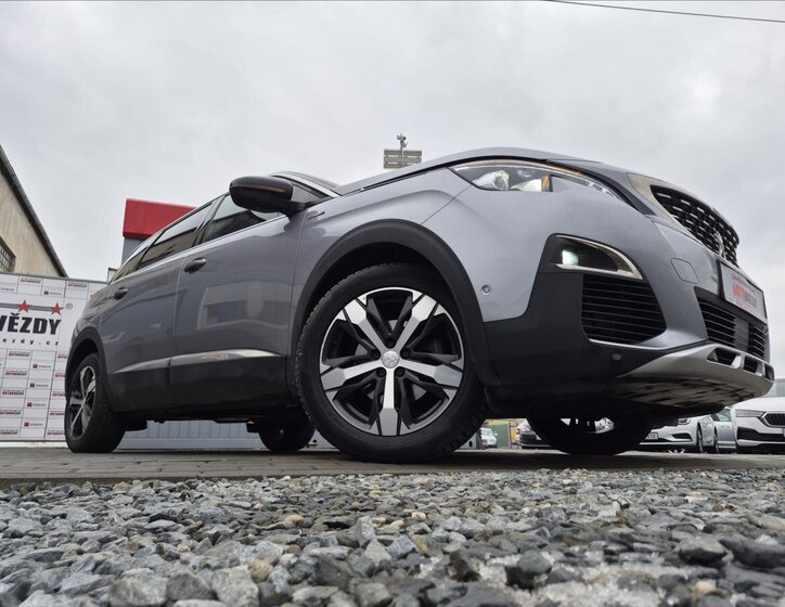 Peugeot 5008 MPV 1,6 l 133 kw