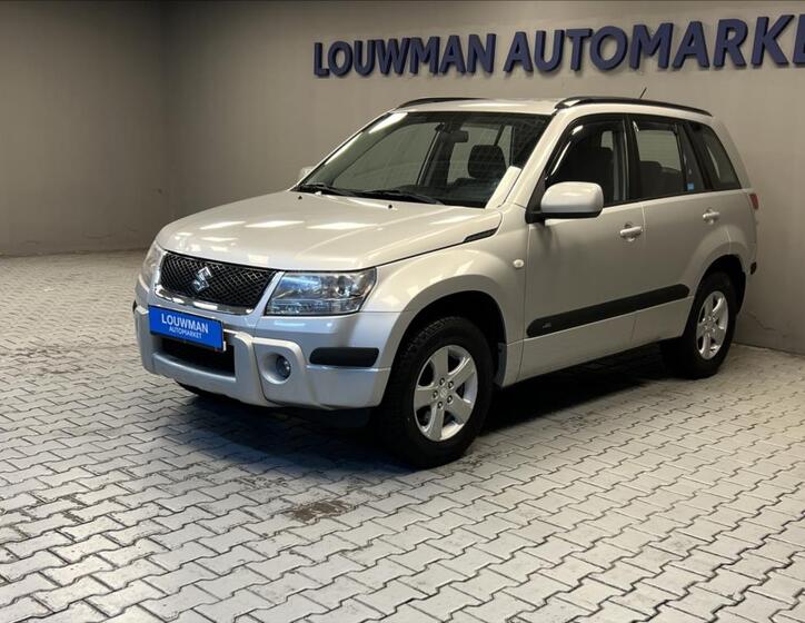 Suzuki Grand Vitara 1