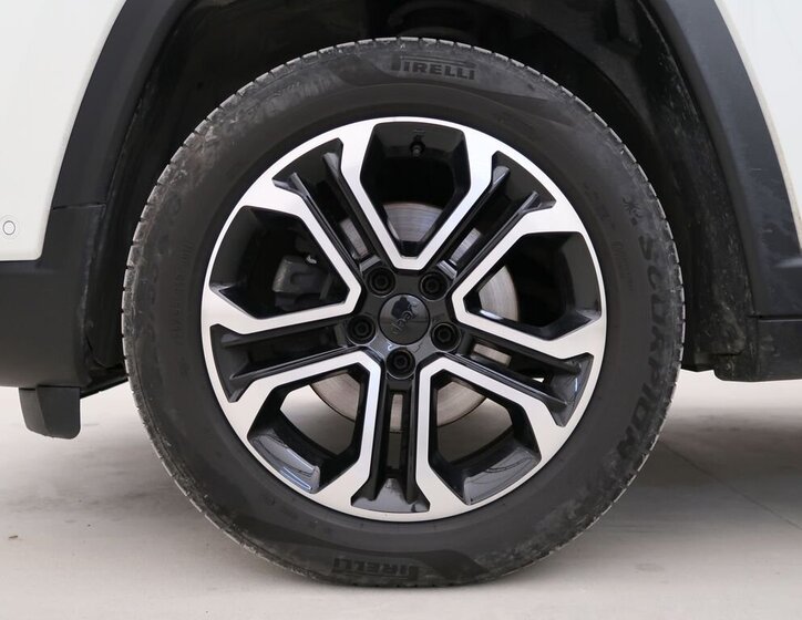 Jeep Compass SUV / Terénní 1,6 l 96 kw