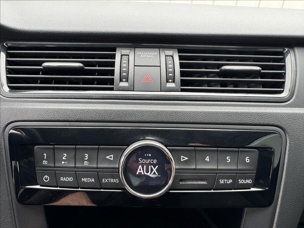 Škoda Rapid Hatchback 999,0 70 kw