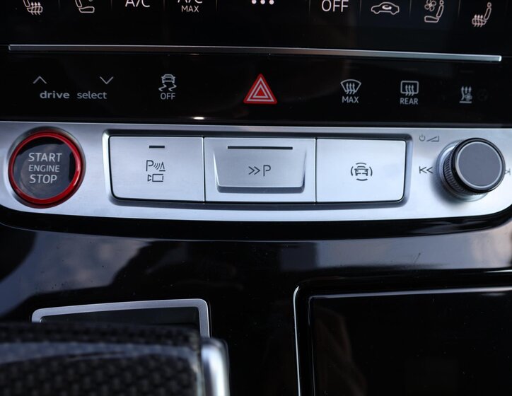 Audi SQ7 SUV / Terénní 4,0 l 373 kw