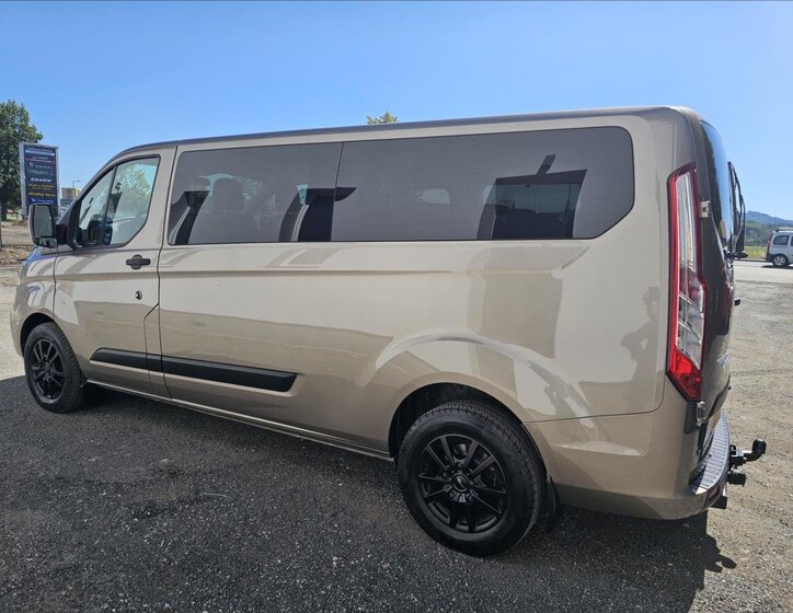 Ford Transit Custom 9