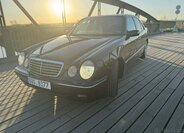 Mercedes-Benz Ostatní Sedan / Limuzína 0,0 145 kw