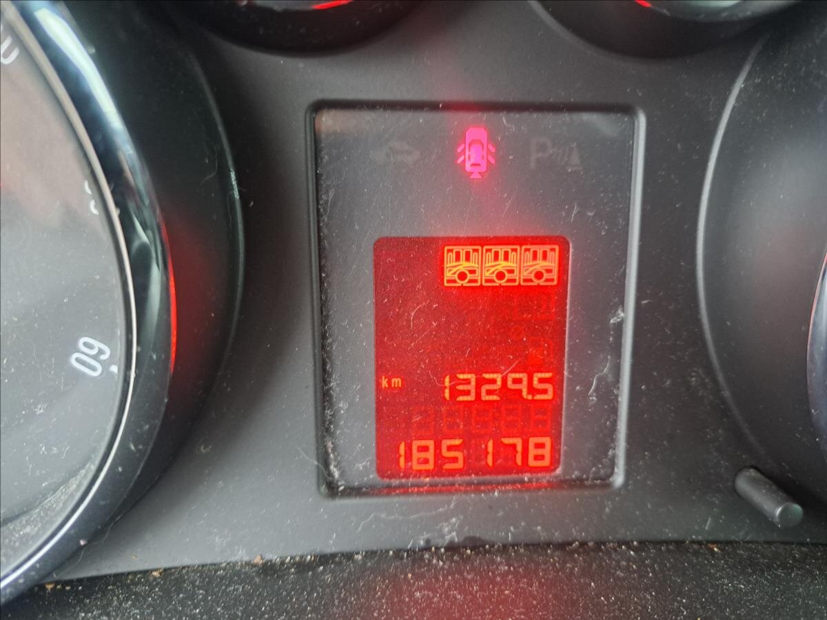 Opel Meriva Hatchback 1,2 l 55 kw