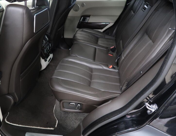 Land Rover Range Rover SUV / Terénní 4,4 l 250 kw