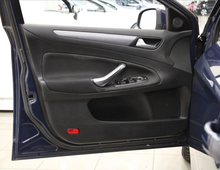 Ford Mondeo Kombi 2,0 l 103 kw