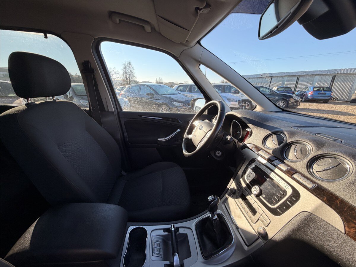 Ford Galaxy MPV 2,0 l 103 kw