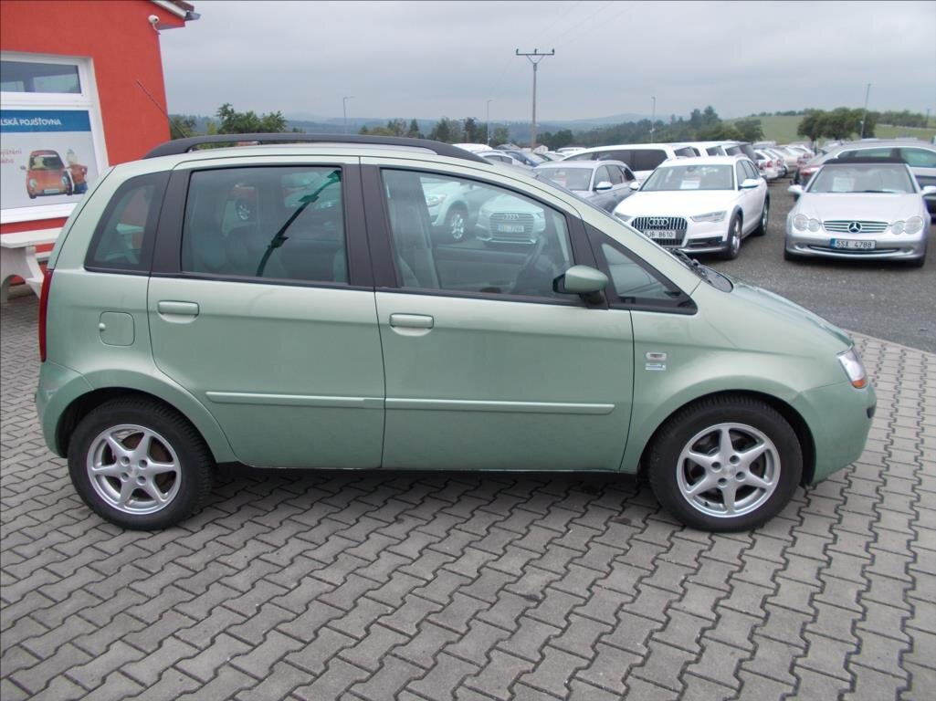 Fiat Idea Hatchback 1,9 l 74 kw